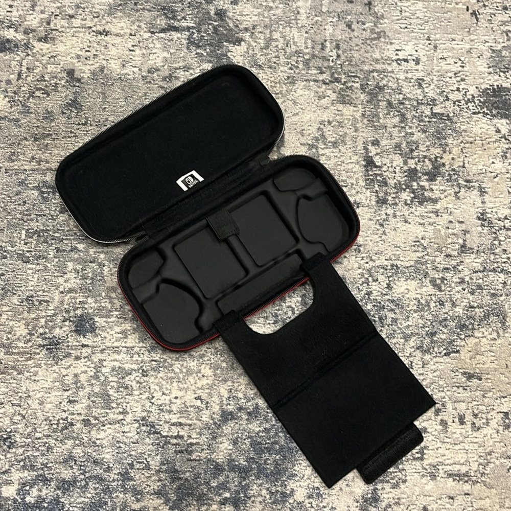 Nintendo Switch & Switch Lite Hard Case - Picture 3 of 4